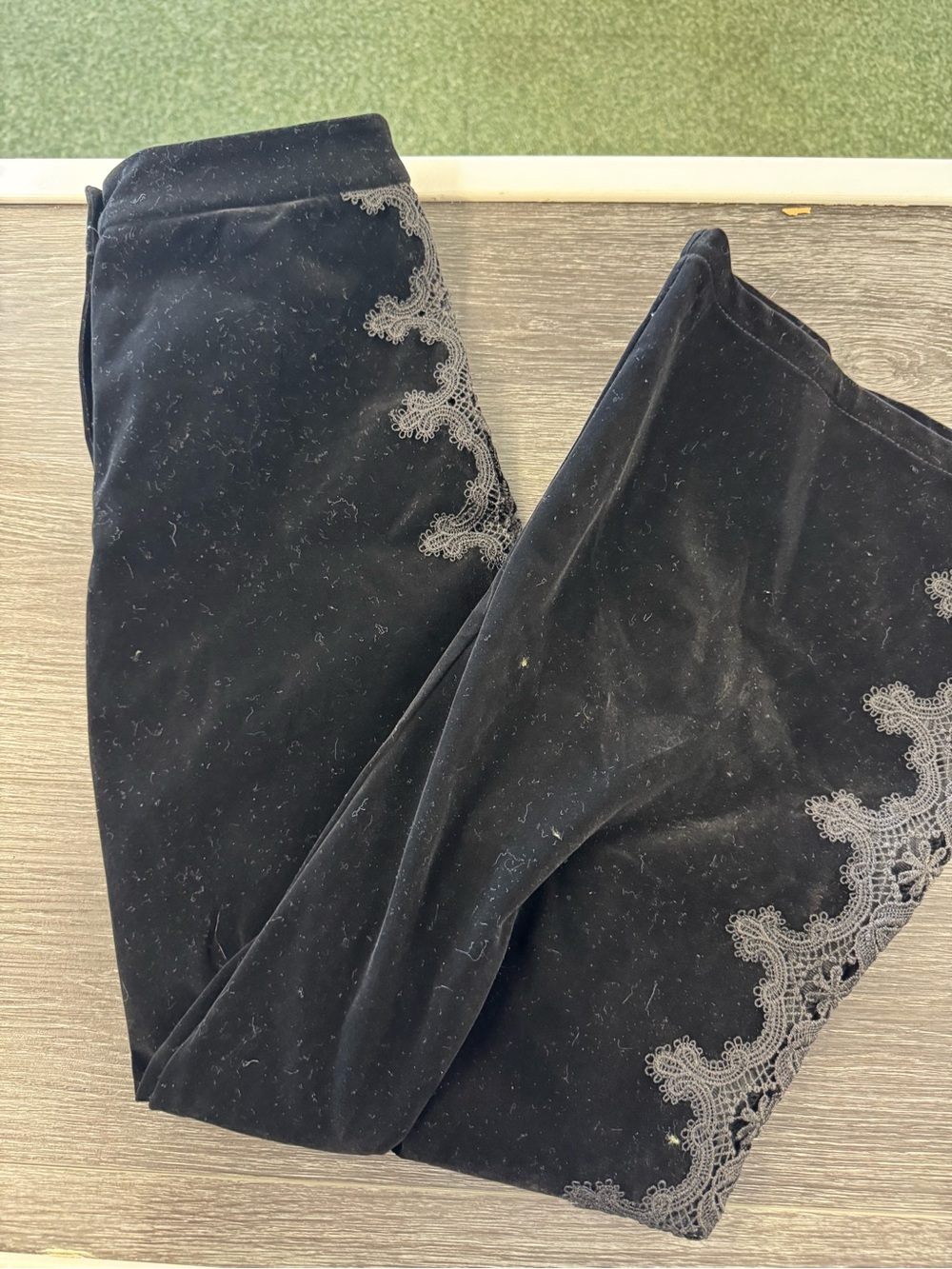 COMMENSE Velvet straight leg pants with Lace Panel - Picture 5 of 7